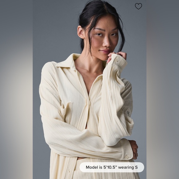 Alo Micro Plisse Shirt Dress, Oat Milk, Size Medium - Picture 2 of 6